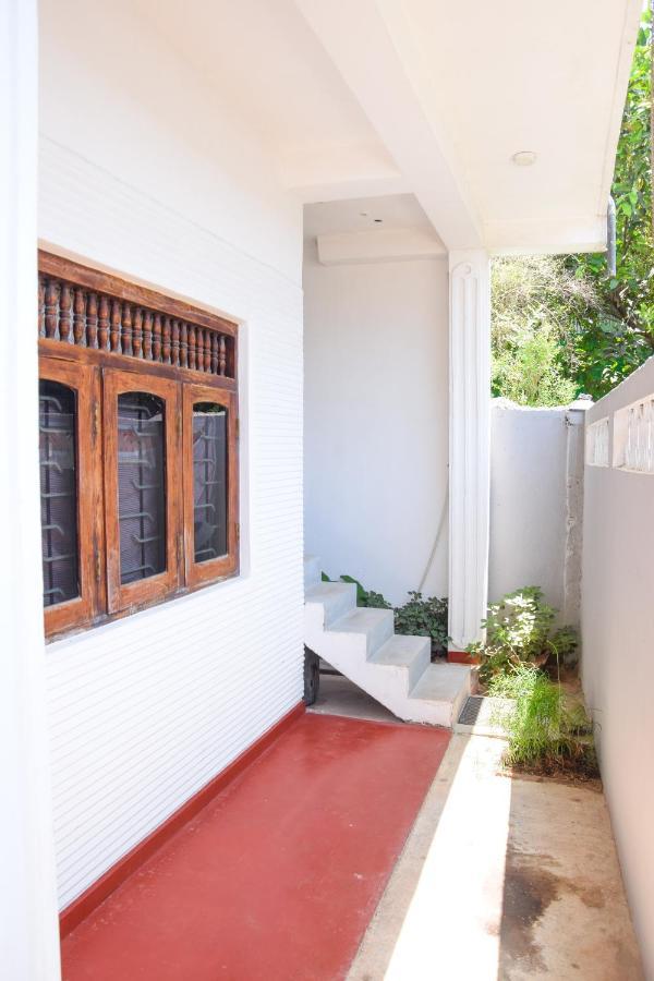 Tharaka Homestay Weligama Zewnętrze zdjęcie