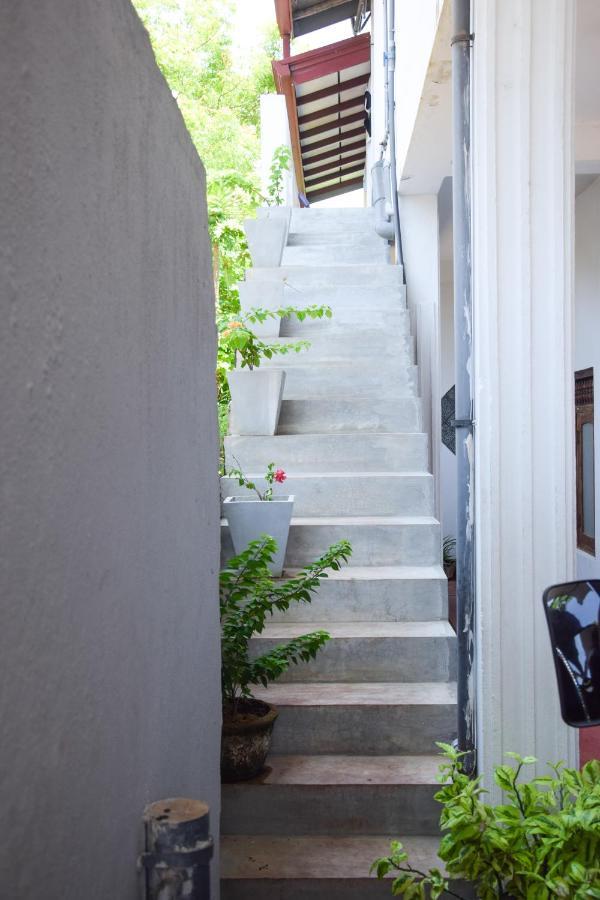 Tharaka Homestay Weligama Zewnętrze zdjęcie